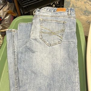 Aeropostale Jeans Womens Size 13/14R  Low Rise Bootcut Boho Light Wash Denim